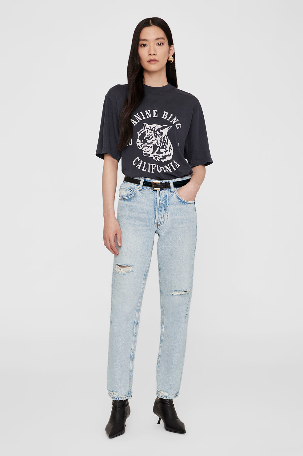 Avi Tee Collegiate Leopard - Washed Charcoal