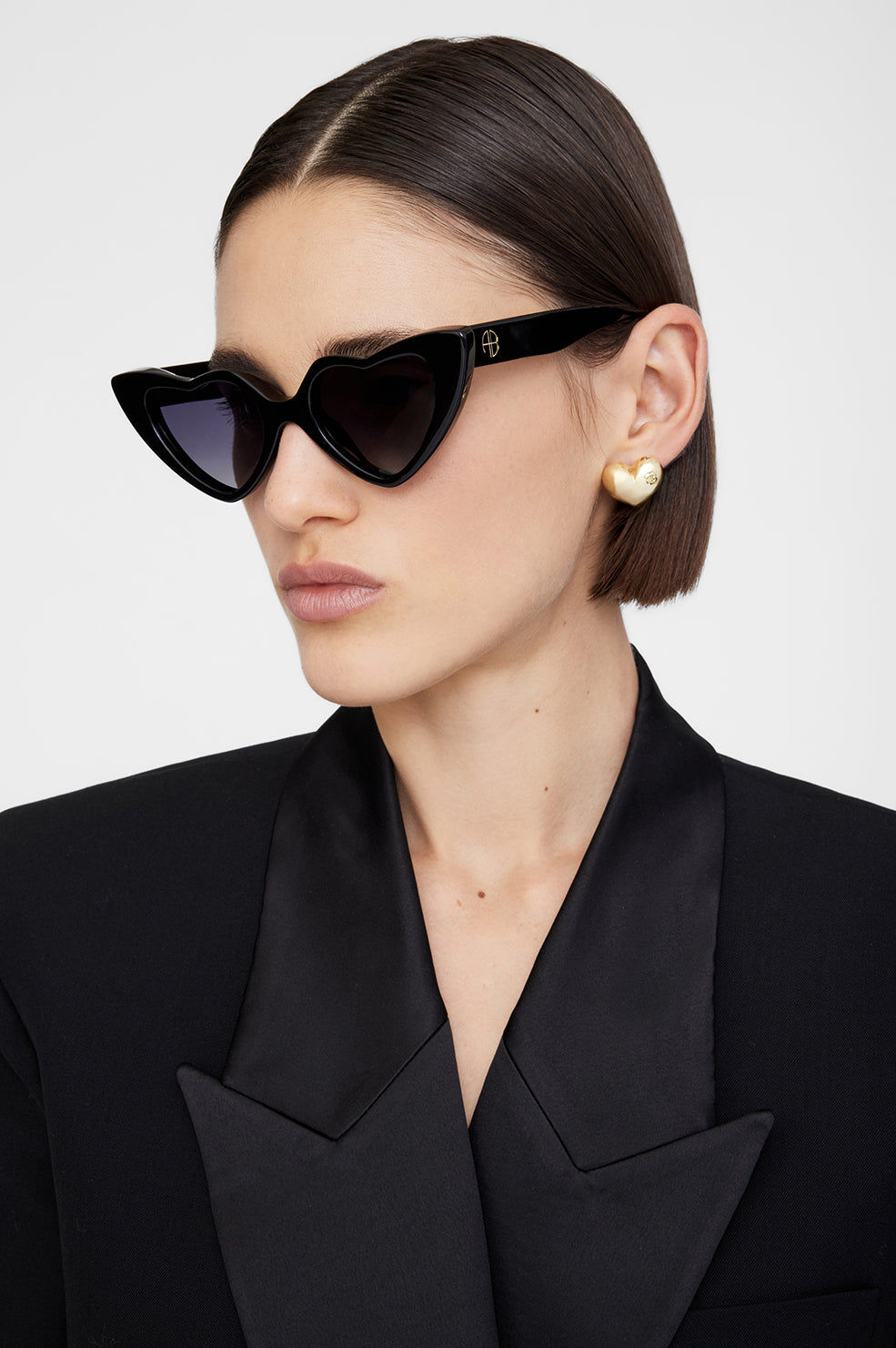 ANINE BING Pierce Sunglasses - Black - On Model Front