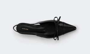 Shop the latest in Shoes