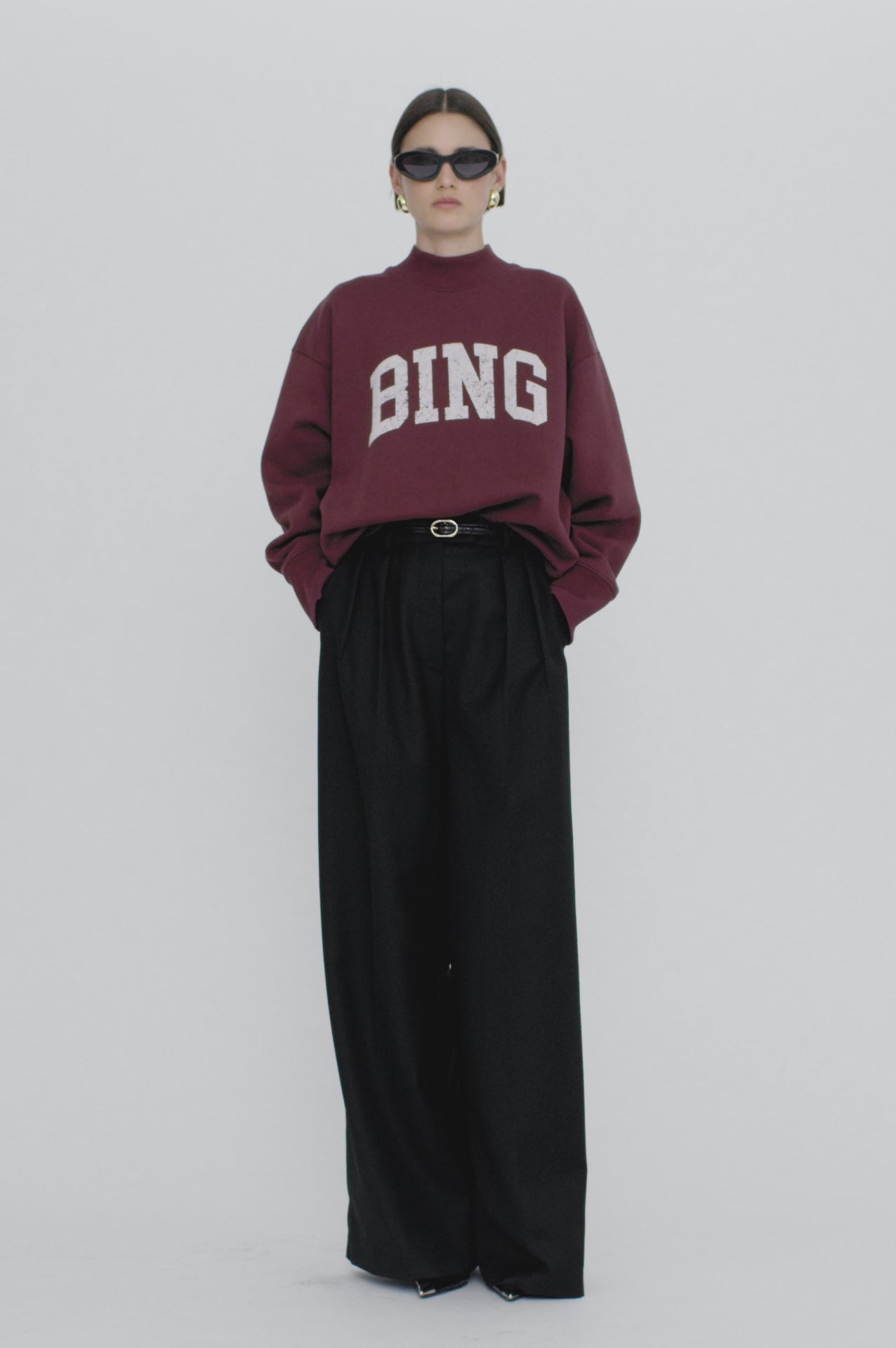 ANINE BING Bradie Sweatshirt Bing - Deep Burgundy - On Model Video